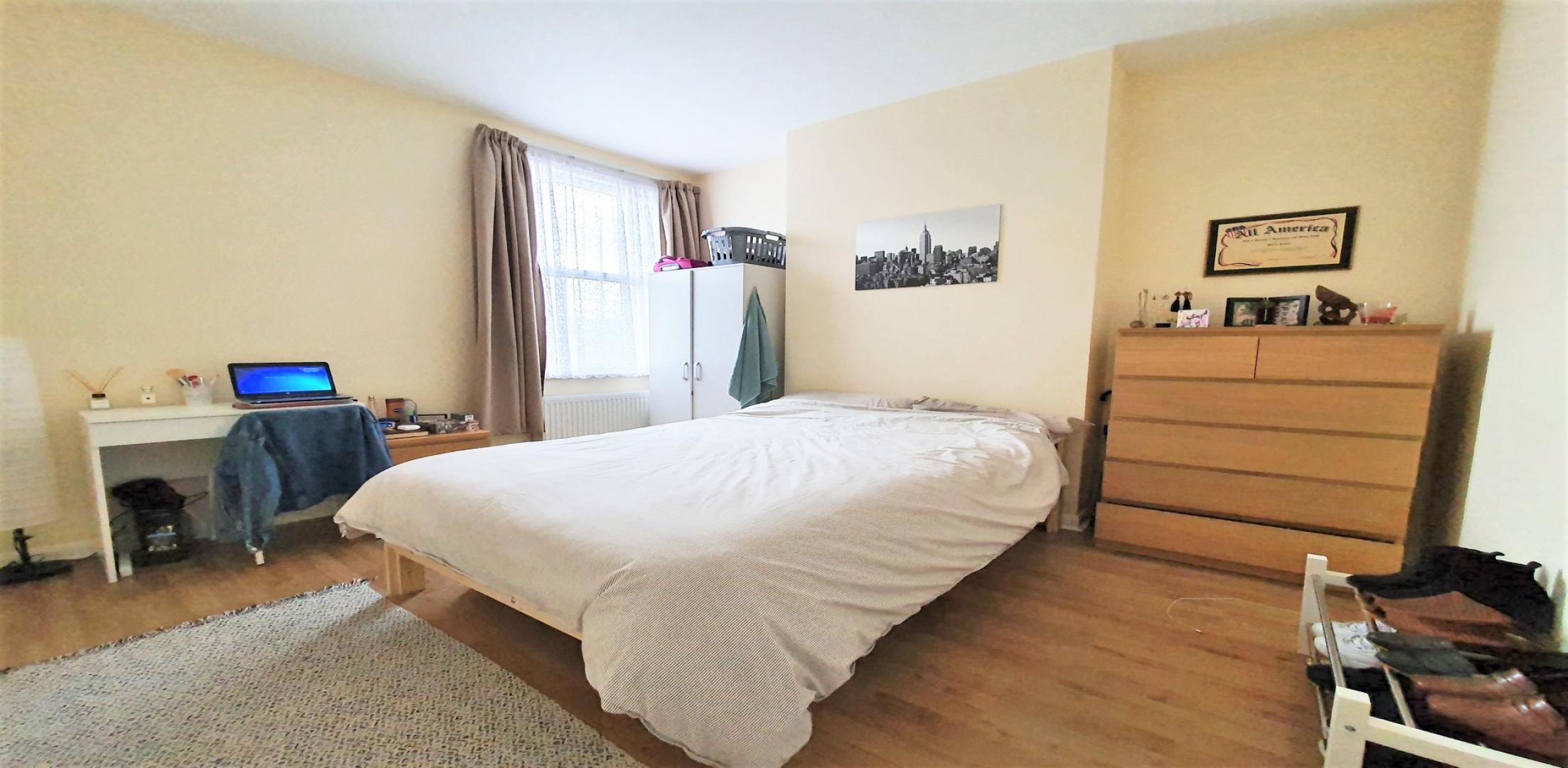 			3 Bedroom, 1 bath, 1 reception Flat			 Compton Road, KENSAL GREEN
